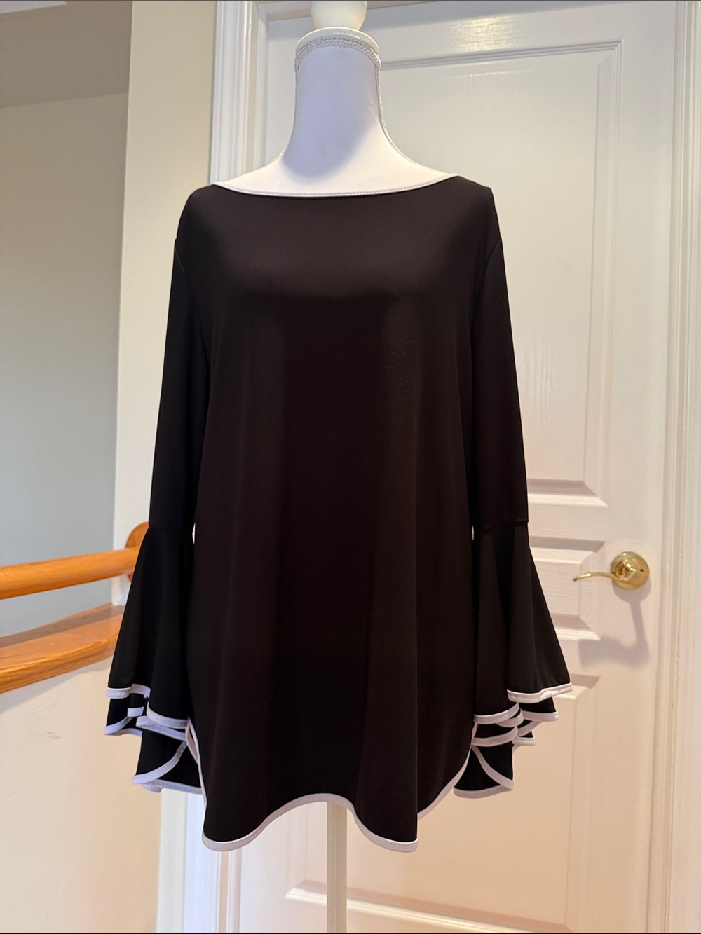 Coco Bianco Black Bell-Sleeve Tunic with White Trim